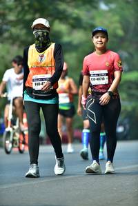 BIB: 40710
                            <button type="button" onclick="openModal(10122566)" class="btn btn-primary btn-sm float-right btn-popup" data-toggle="modal" data-target=".modal-high-quality">
                        <i class="fas fa-shopping-cart"></i> Add to Cart
                    </button>
                                            <button type="button" onclick="isThisMe(10122566, true)" class="btn btn-success btn-sm float-right btn-popup btn-isme hidden" data-toggle="tooltip" data-placement="bottom" title="นี่คือรูปของคุณใช่ไหม คลิกที่นี่เพื่อเอาเข้าอัลบั้ม">
                        <i class="fas fa-plus"></i> Add to album
                    </button>
                    <button type="button" onclick="isThisMe(10122566, false)" class="btn btn-warning btn-sm float-right btn-popup btn-isnotme hidden">
                        <i class="fas fa-ban"></i> Remove from album
                    </button>
